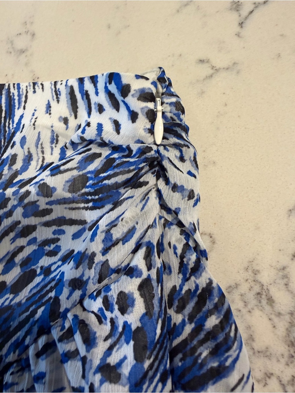 NWT Express Tiered Ruffle Chiffon Mini Skirt Blue Print Size 2 - Picture 2 of 8